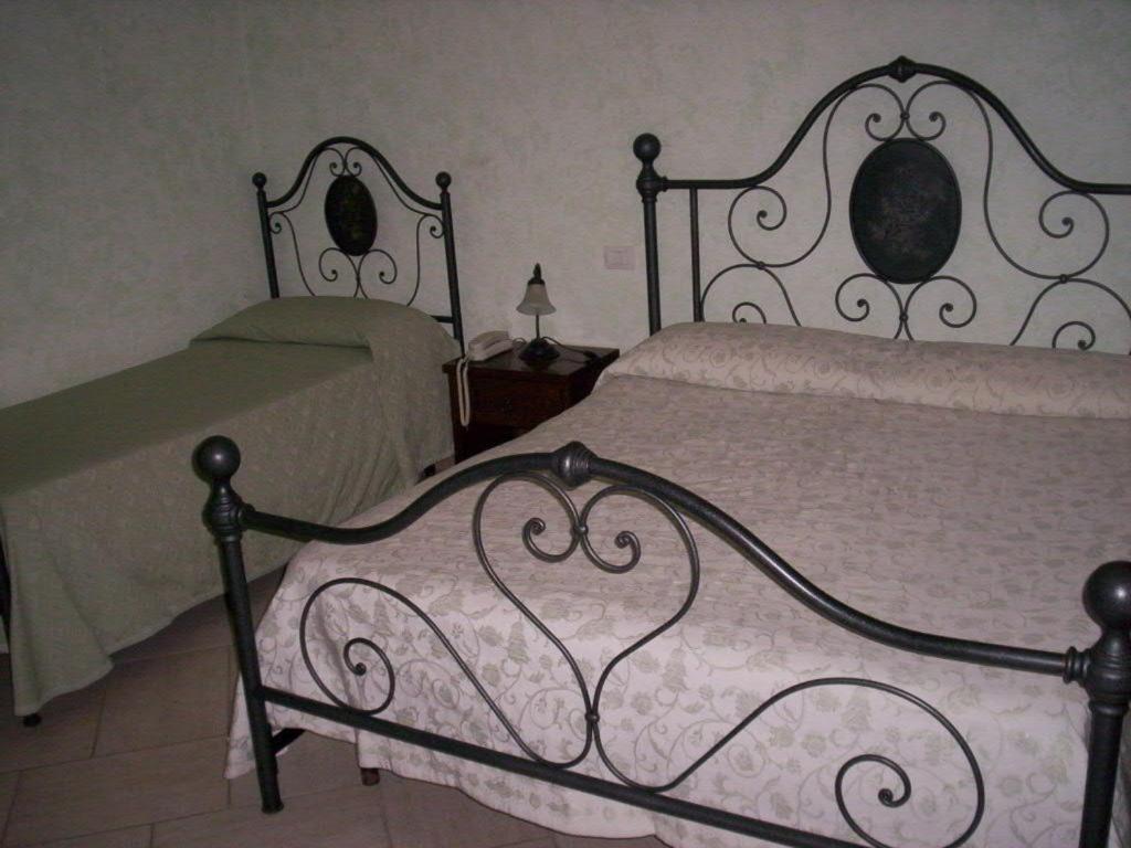 I Tre Rioni Bed and Breakfast Campiglia dʼOrcia Kamer foto