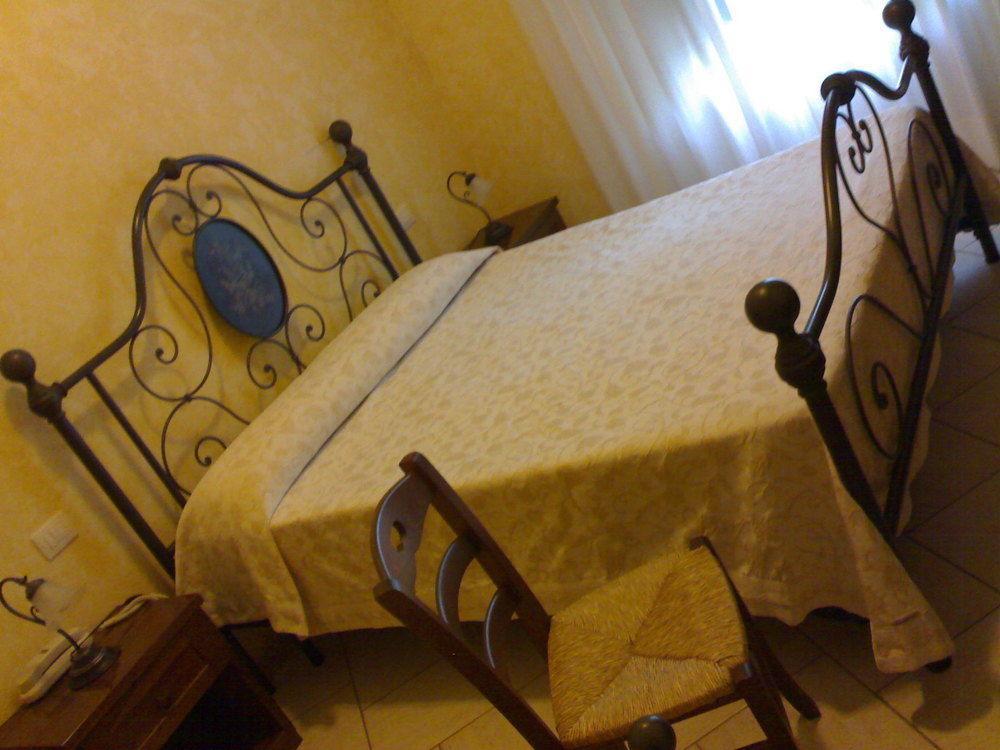 I Tre Rioni Bed and Breakfast Campiglia dʼOrcia Buitenkant foto