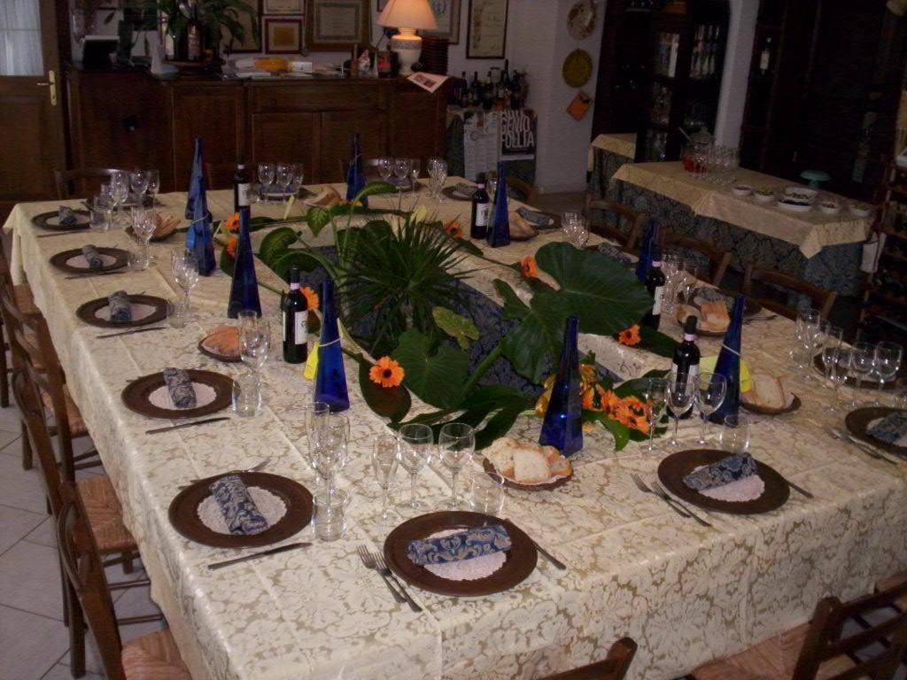 I Tre Rioni Bed and Breakfast Campiglia dʼOrcia Buitenkant foto