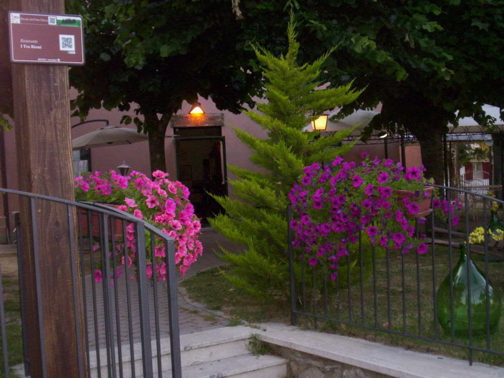 I Tre Rioni Bed and Breakfast Campiglia dʼOrcia Buitenkant foto